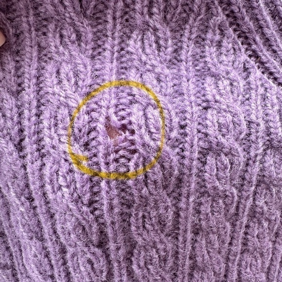 Ann Taylor sweater with crew neck, long sleeves, baby cable knit π― lambs wool - Picture 9 of 10